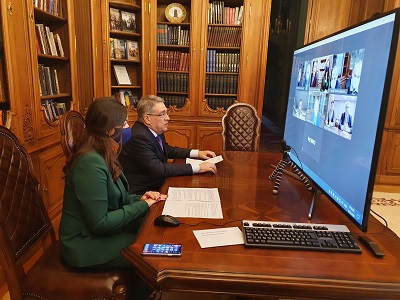 Online setkání českých absolventů MGIMO